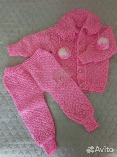 Костюм вязаный. Новый
