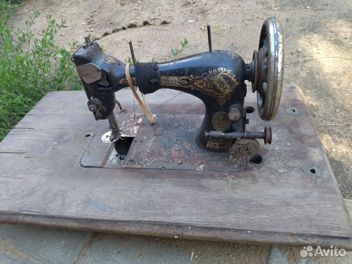 Швейная машина Зингер, без станины