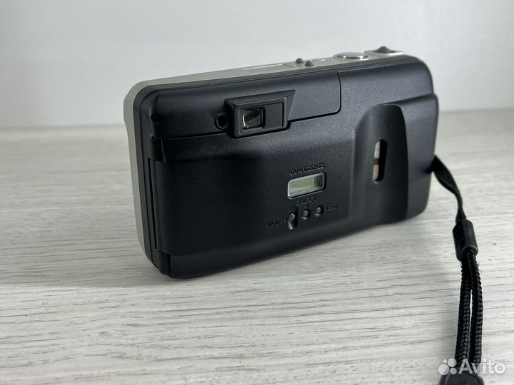 Пленочный фотоаппарат Olympus superzoom 80g