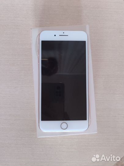 iPhone 8 Plus, 64 ГБ