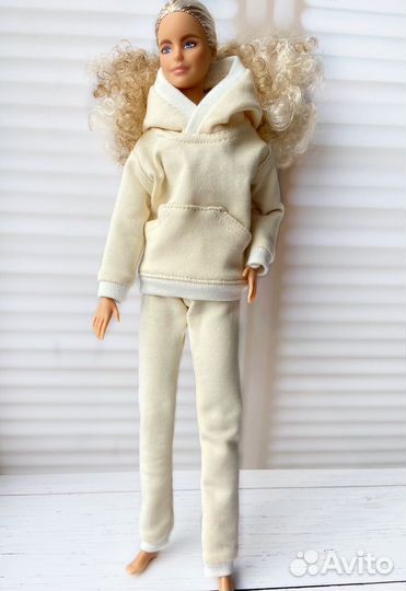 Одежда для кукол барби. Комплект спортивный костюм