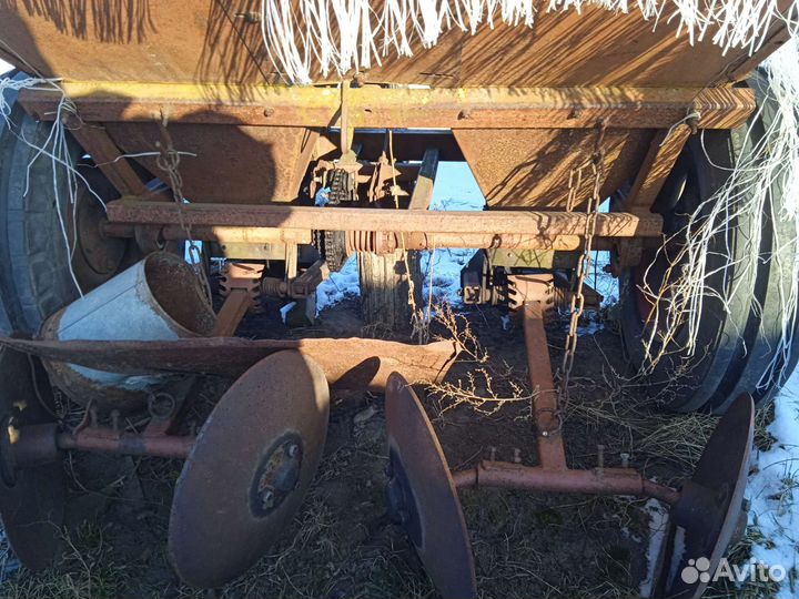 Картофельная сажалка