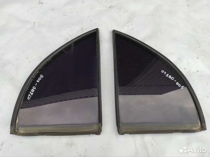 Форточка задняя правая / левая Toyota Corona T190