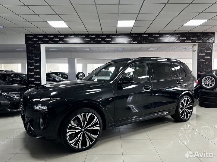 BMW X7 3.0 AT, 2023, 9 000 км