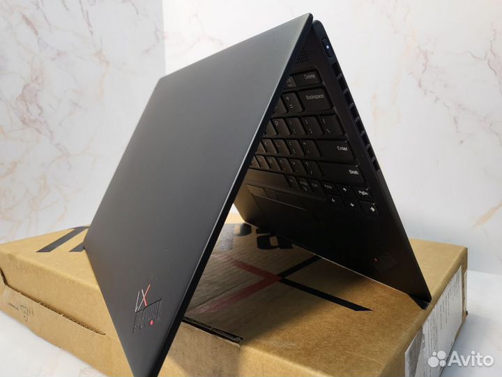 ThinkPad X1 Nano i7-1180G7/16GB512GB/Intel Iris 2k