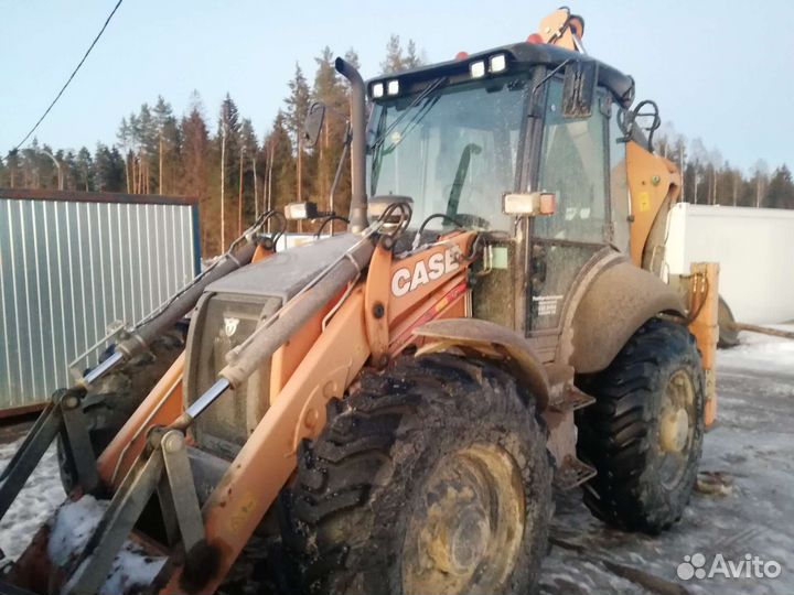 Машинист экскаватора Case, New Holland, JSB