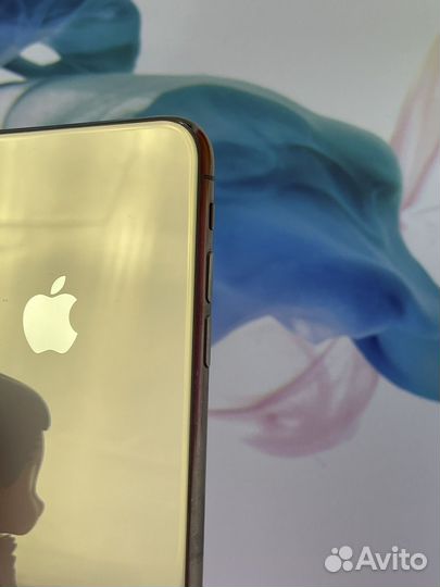 iPhone Xs, 64 ГБ