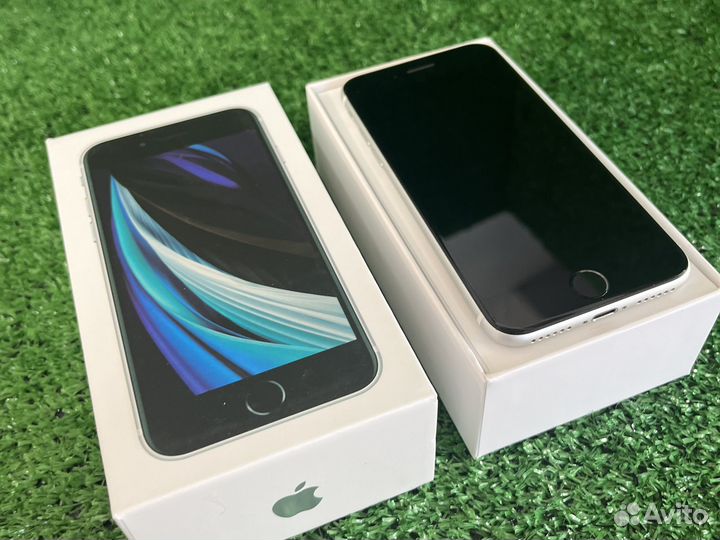 iPhone se 2020 128gb белый