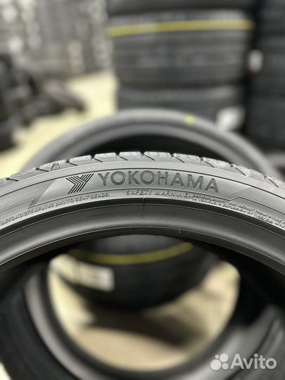 Yokohama Advan Sport V107 255/35 R20 и 285/30 R20 99Y