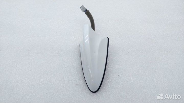 Б/У Б/У Антенна Плавник. Состояние отличное