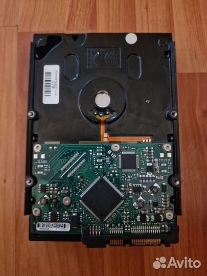 Жесткий диск Seagate barracuda на детали