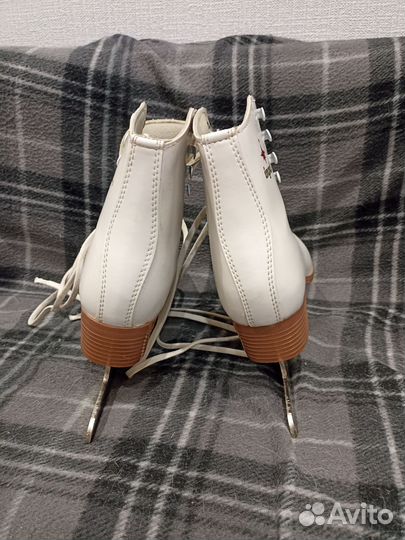 Коньки фигурные