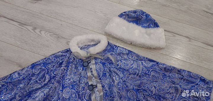 Новогодний костюм снеговика и костюм зимнего месяц