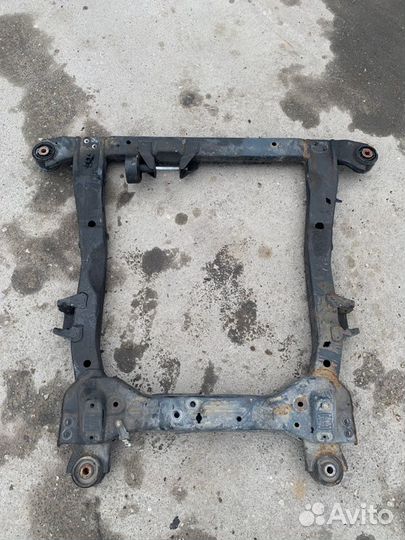 Подрамник передний передний Opel Astra J хетчбэк