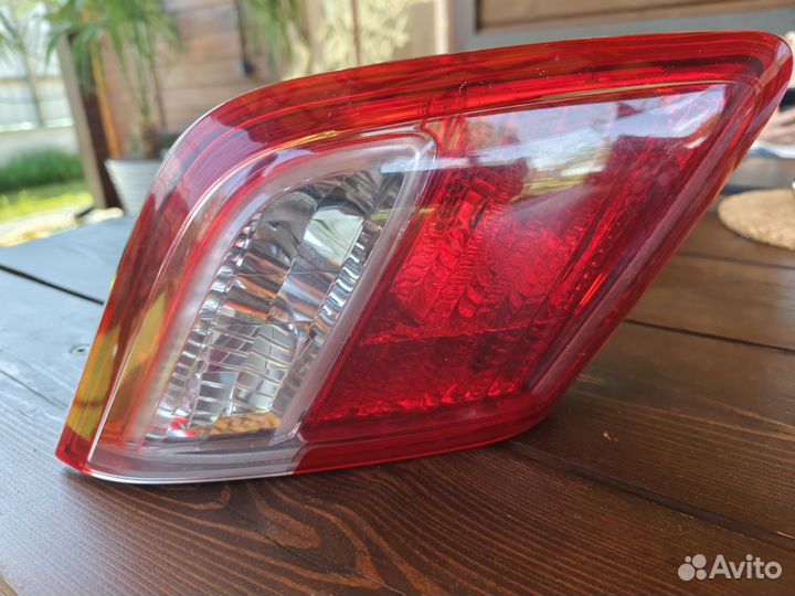 Задние фары на toyota camry