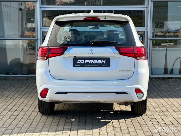 Mitsubishi Outlander 2.0 CVT, 2022, 47 км