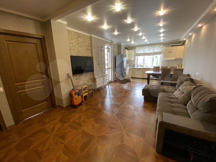 4-к. квартира, 92 м², 11/16 эт.