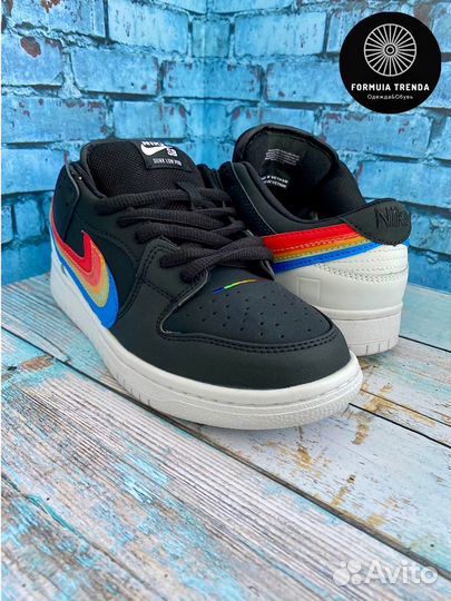 Кроссовки Nike SB Dunk Low Polaroid