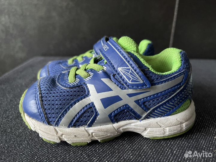 Кроссовки asics детские