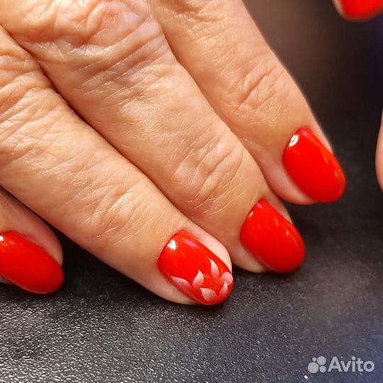 Маникюр/педикюр
