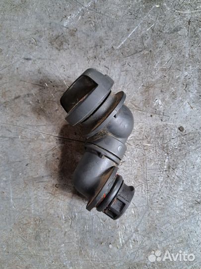 Горловина залива масла Cadillac SRX