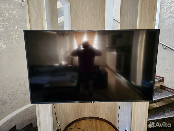 Телевизор LG smart tv