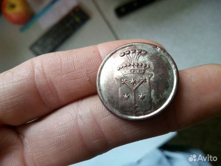 Пуговица с костюма графа или барона позолоченная