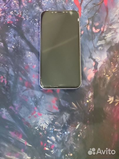 Телефон iPhone 11 64gb