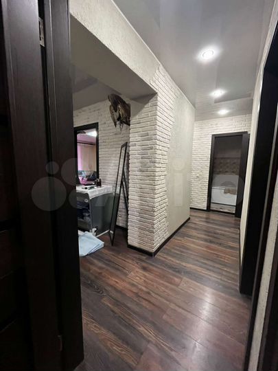 4-к. квартира, 74 м², 1/5 эт.