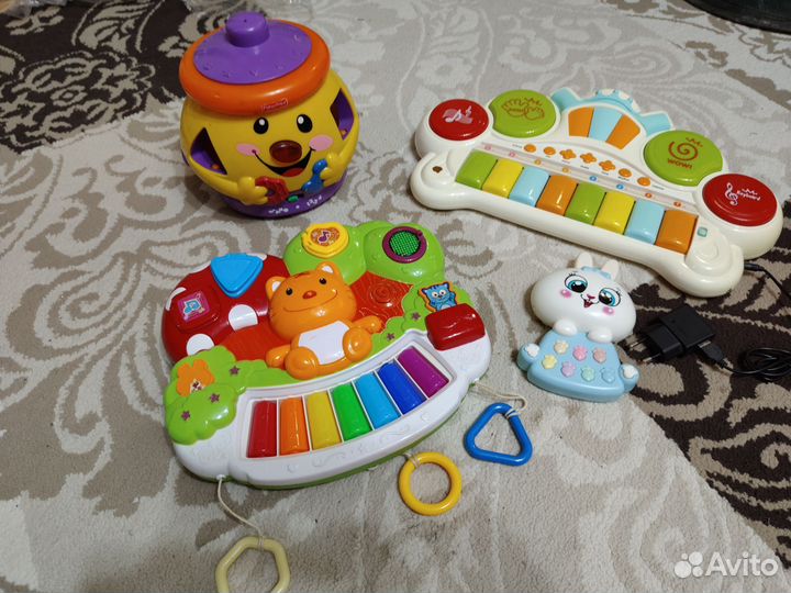 Игрушки для малышей с ковриком