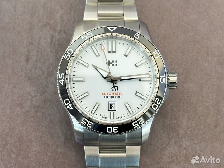 Наручные часы Christopher Ward