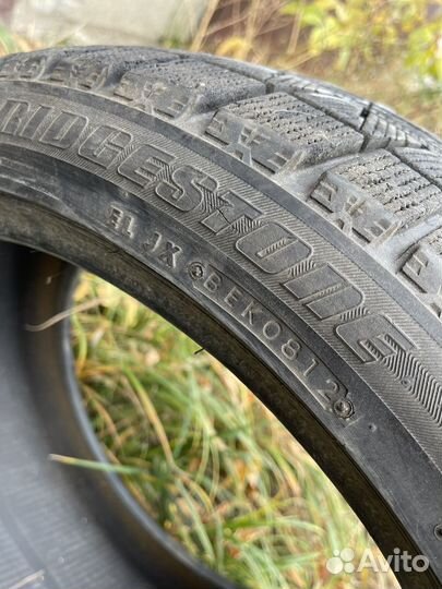 Bridgestone Blizzak Revo GZ 245/40 R18