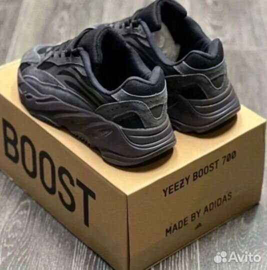 Кроссовки мужские Adidas Yeezy Boost 700 41р