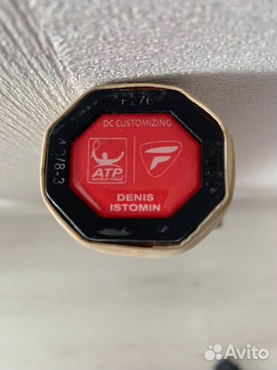 Перетяжка теннисных ракеток