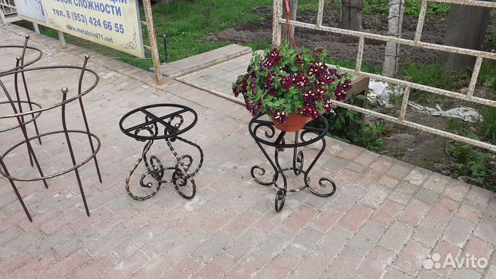 Подставка для цветов