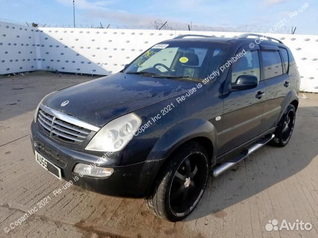 Щеткодержатель 3-5-й двери ssang yong rexton 1 200