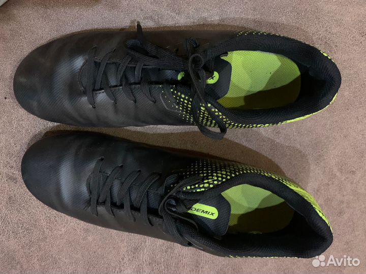 Бутсы футбольные