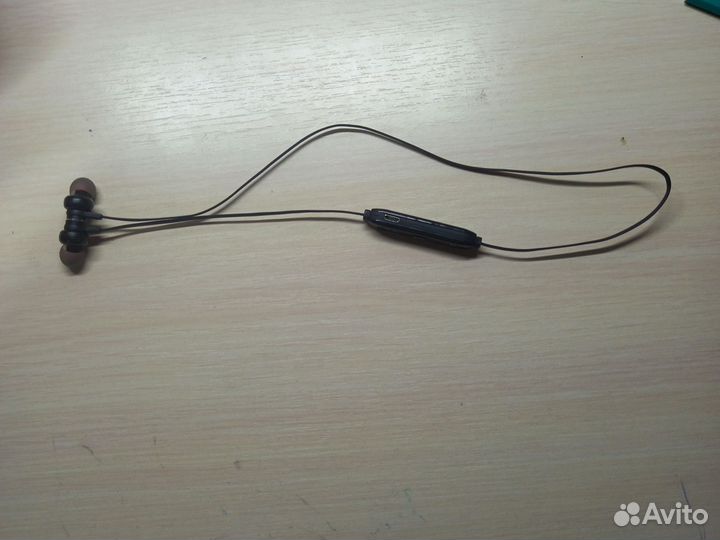 Беспроводные наушники