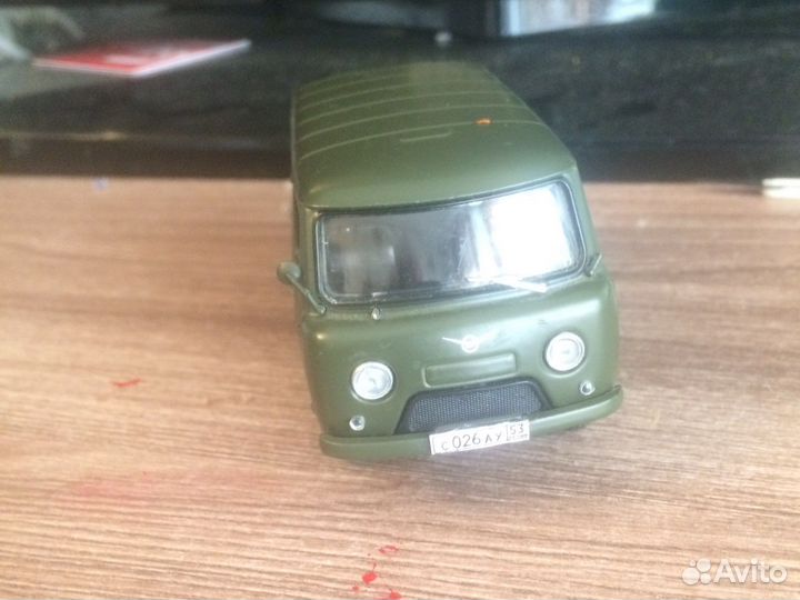 Модель автомобиля УАЗ 451м 1/43