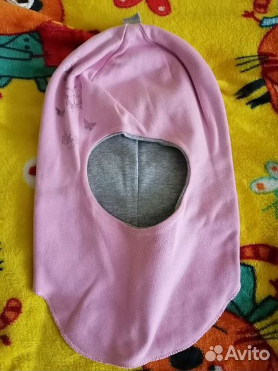 Шапка зимняя теплая на девочку варежки