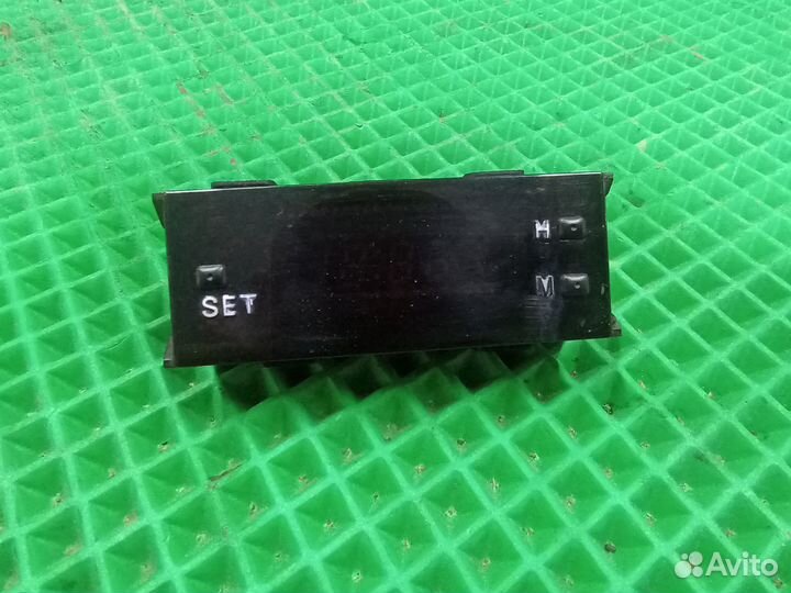 Часы Mitsubishi Lancer 9 2006 MR962799