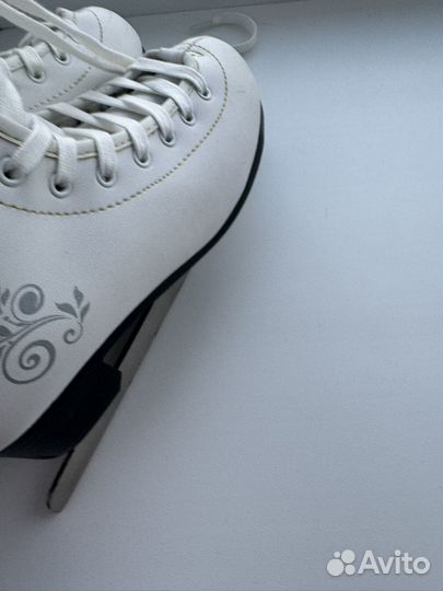 Коньки фигурные 37 размер