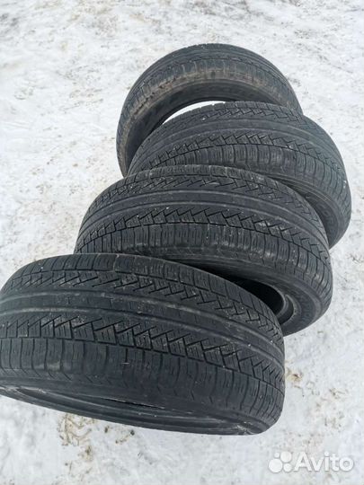 Pirelli Carrier All Season 235/55 R17 20B