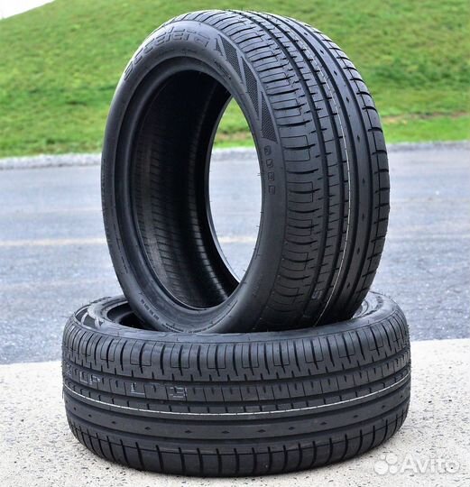 Accelera PHI-R 245/40 R20 99Y