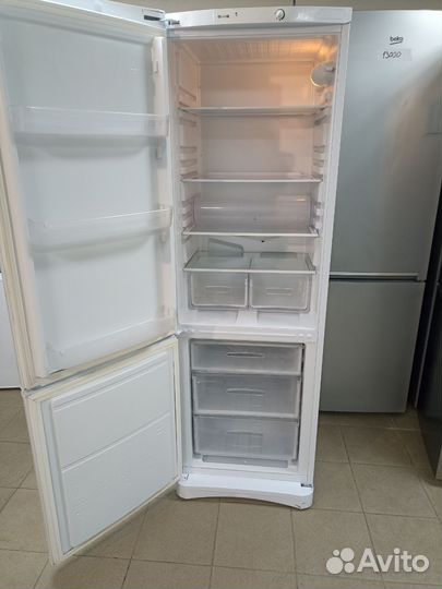 Холодильник Indesit