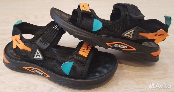 Детские сандалии черные 37