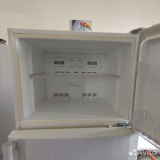 Холодильник Daewoo FR 390 A корейской сборки