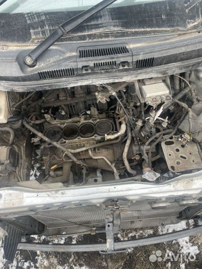 Toyota Noah 2.0 AT, 2002, 200 000 км