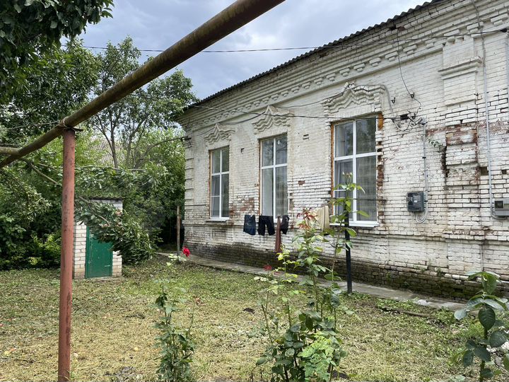 2-к. квартира, 81 м², 1/1 эт.