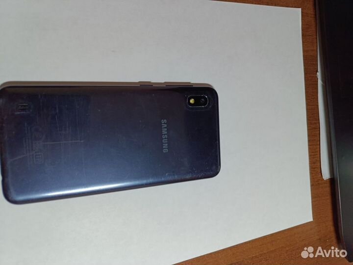 Samsung Galaxy A10, 2/32 ГБ